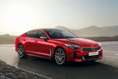 El KIA Stinger dice adiós al motor turbo de 2.0 litros y lo reemplaza por el nuevo de 2.5 litros en Estados Unidos