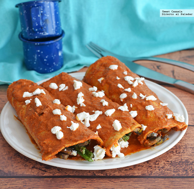 Pollo al horno con jitomate, enchiladas rellenas y más en Directo al