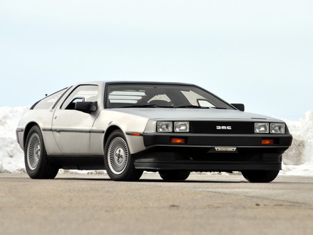 DeLorean DMC-12