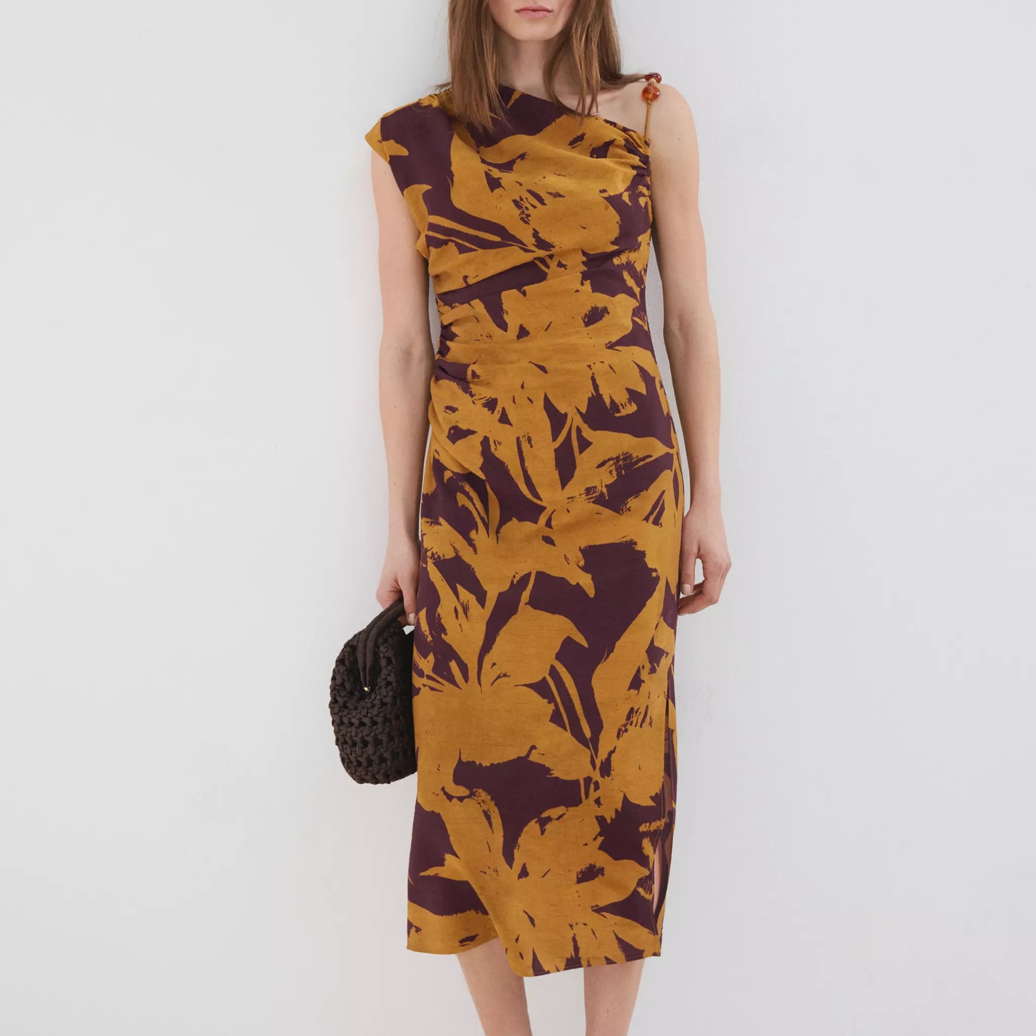 Vestido asimétrico estampado
