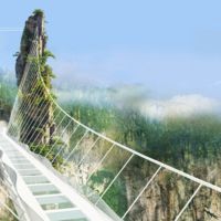 El puente de cristal más alto del mundo da mucho miedo, pero en este vídeo se te pasará enseguida 