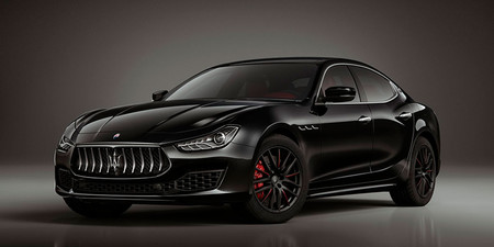 Maserati Ghibli Ribelle,el sedán italiano se viste de negro y exclusividad