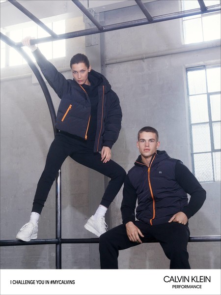 Calvin Klein muestra el colorido y dinámico lado de hacer deporte con su colección performance
