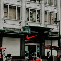 Nike da la sorpresa con una oferta especial y no son unas Air Max: las míticas Cortez ahora a mitad de precio  