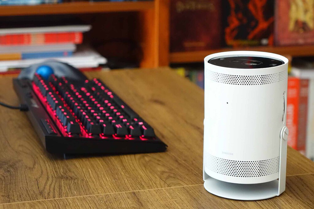 Este proyector de Samsung se encuentra rebajadísimo en MediaMarkt: ofrece una pantalla enorme de 100