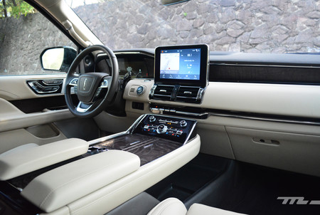 Lincoln Navigator 2019 8