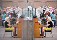 50 pianos por las calles de París
