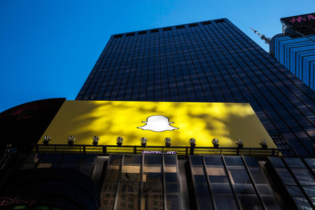 Snap se desploma tras presentar sus resultados trimestrales: ¿batalla perdida contra Facebook?