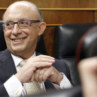 Se reabre la herida entre Montoro y las CCAA
