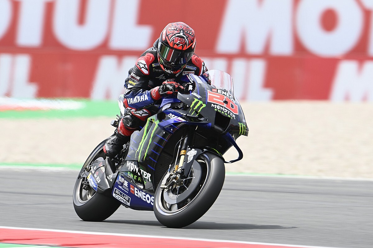 Fabio Quartararo lidera el doblete de Yamaha para irse sobrado de vacaciones y Joan Mir vuelve al podio