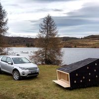 Land Rover y LUMO diseñaron una cabaña rústica desarmable, ideal para ti, que tienes espíritu aventurero