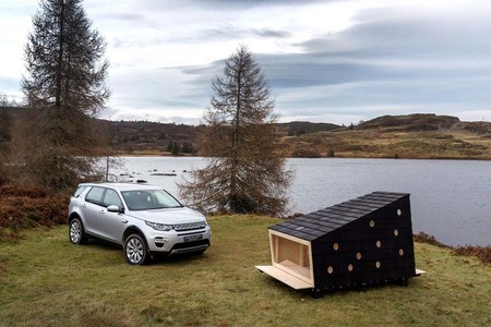 Land Rover y LUMO diseñaron una cabaña rústica desarmable, ideal para ti, que tienes espíritu aventurero