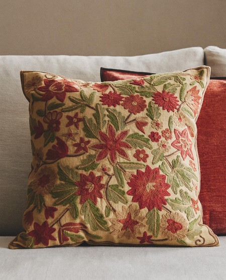 FUNDA COJÍN BORDADO FLORAL