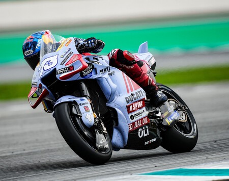 Álex Márquez da una lección de cómo luchar limpiamente contra los aspirantes al mundial de MotoGP en Sepang