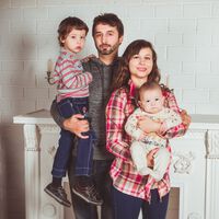 Los padres de al menos dos hijos no pagarán impuestos: esta es la medida con la que Italia planea frenar la caída de la natalidad 