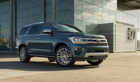 Ford Expedition Platinum Infinite Blue 05