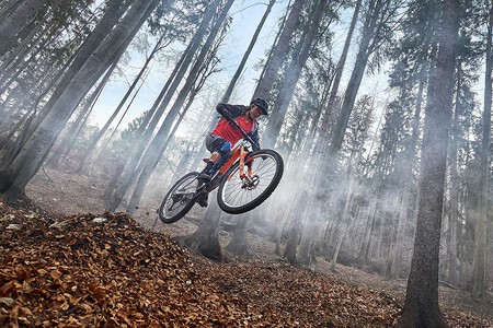 Controla tu actividad en la bicicleta con el ciclocomputador Garmin Edge 130 Plus ahora disponible con descuento