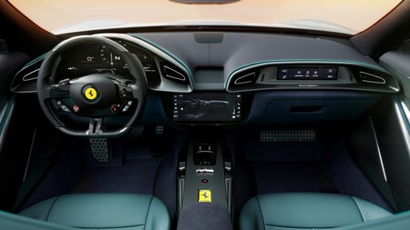 Ferrari Amalfi Interior