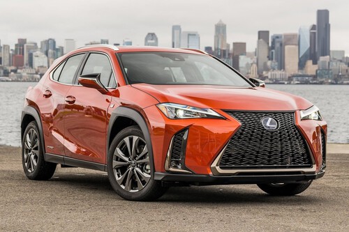 El Lexus UX ya tiene precios en México: un SUV compacto premium con mecánica híbrida y mucho equipo de serie