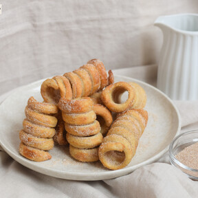 Tirabuzones dulces, una receta tradicional de Cuaresma