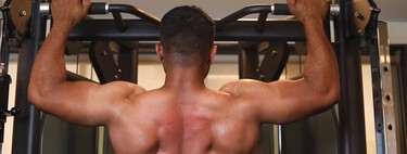 Gana tamaño y fuerza en tu espalda con esta superserie que aumentará el tamaño de tus dorsales 