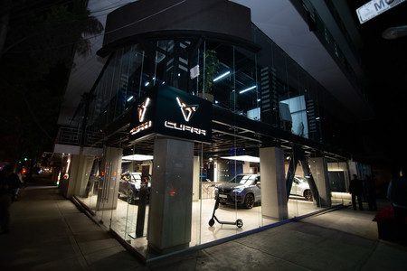 Cupra Opens Its First Cupra Garage Worldwide In Mexico 01 Hq