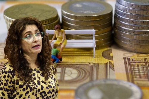 Hacienda Cierra 2025 Sin Aplicar Las Reformas Fiscales Prometidas El Iva De Caja Y Las Nuevas Deducciones Seguiran Igual En 2026