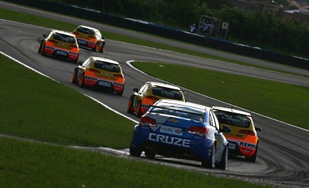 Seat arrasa en la clasificación de Curitiba