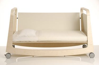 Babybett Suiko, cuna, cama y balancín