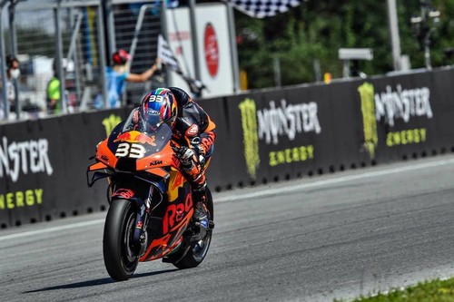 Ha nacido una estrella: Brad Binder explotó en Brno para ser el que más brilla en la constelación KTM
