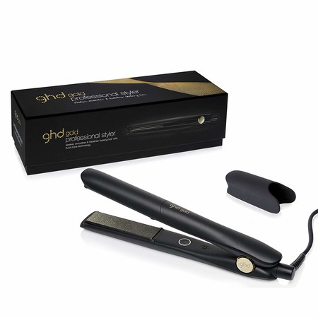 Por 124,99 euros podemos hacernos con la plancha para pelo Ghd gold styler en Amazon