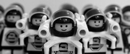 ¿Cuánto debe cobrar un astronauta?