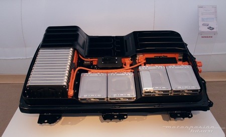 Baterías de litio-azufre, prometen dar algo más del doble de autonomía a un coche eléctrico