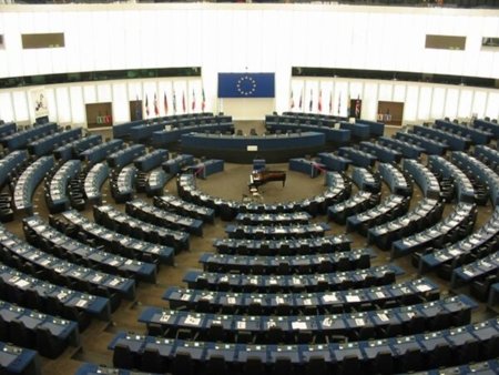 El Parlamento Europeo a 48 horas y 8 firmas de declararse anti-ACTA