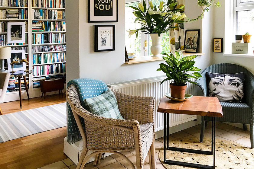 Esta casa con una decoración interior dedicada a la literatura y al ...