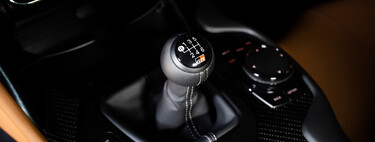 Toyota quiere huir del estigma de los coches aburridos. Está trabajando para que sus eléctricos hasta puedan calarse 