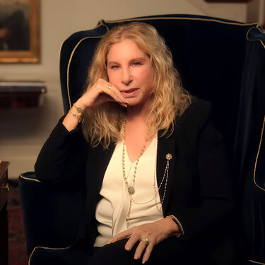 Barbra Streisand habla sin tapujos del affaire que tuvo con una conocida estrella de Hollywood: "Sé que dormí en la cama con él, pero no recuerdo si realmente hubo penetración"