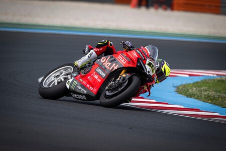 Bautista Hungria Sbk 2025