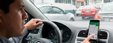 Multa por usar el celular como GPS en el auto en el Estado de México: sólo hay una forma de evitar la infracción