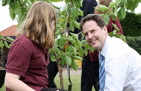 Nick Clegg pide la derogación de la Ley de Economía Digital
