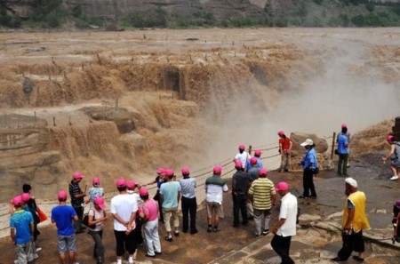 Hukou Waterfall 22 590x390