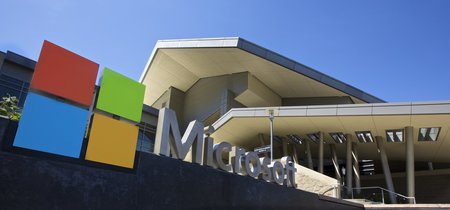 Microsoft supera a Apple y se convierte (por minutos) en la empresa más valiosa del mundo en bolsa 