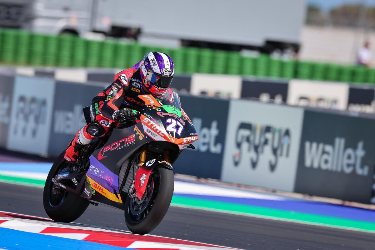 Mattia Casadei gana en Misano pero Dominique Aegerter se proclama campeón de MotoE por la caída de Eric Granado