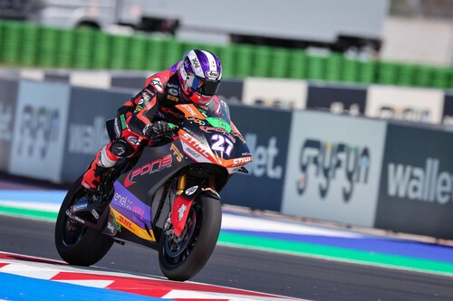 Mattia Casadei gana en Misano pero Dominique Aegerter se proclama campeón de MotoE por la caída de Eric Granado