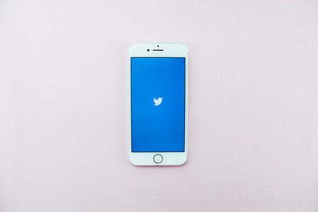 Cómo utilizar el divertido bot de Twitter que te permite añadir música a vídeos o modificarlos por completo