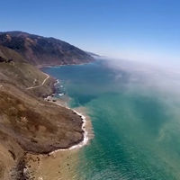 La Pacific Coast Highway, sepultada por un millón de toneladas de tierra y rocas en Big Sur