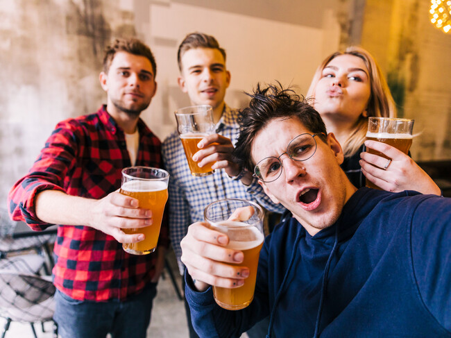 Gen Z Beber Alcohol