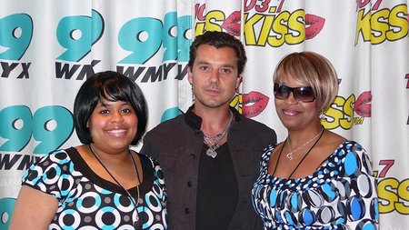 ¿Estará Gavin Rossdale asomando la pierna (sólo la pierna) desde su armario?