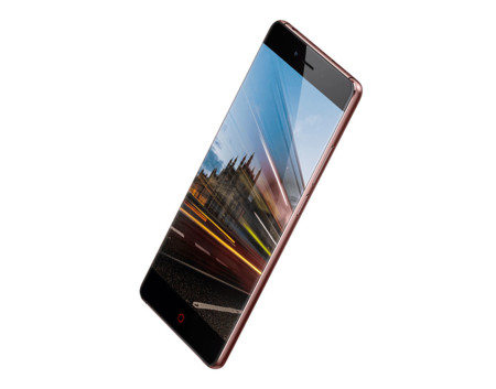 ZTE Axon 7 vs ZTE Nubia Z11: duelo fraticida en la gama alta