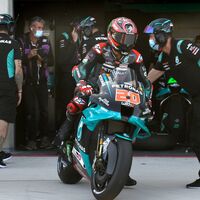 MotoGP sanciona a Yamaha con 50 puntos en el mundial por irregularidades en su motor pero los pilotos se libran